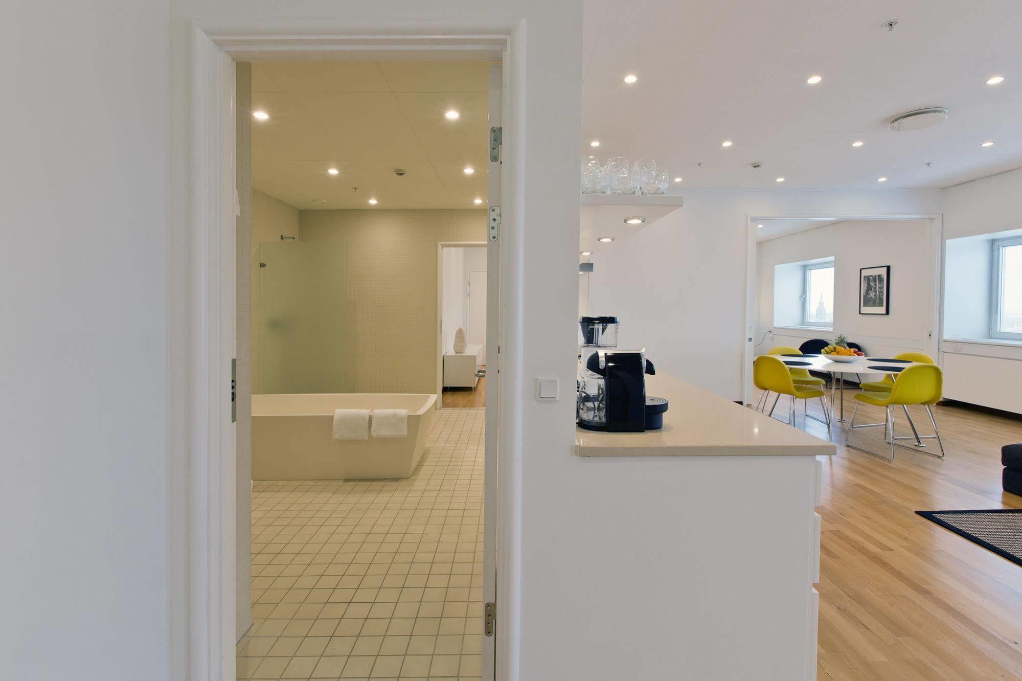 Europahuset Apartments Копенхаген Екстериор снимка